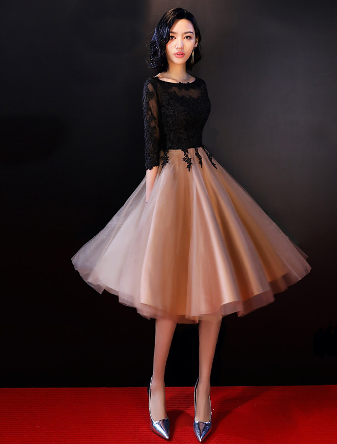 Luolandi A-Line Celebrity Style Wedding Guest Cocktail Party Dress Boat Neck Backless Half Sleeve Knee Length Lace with Lace Insert